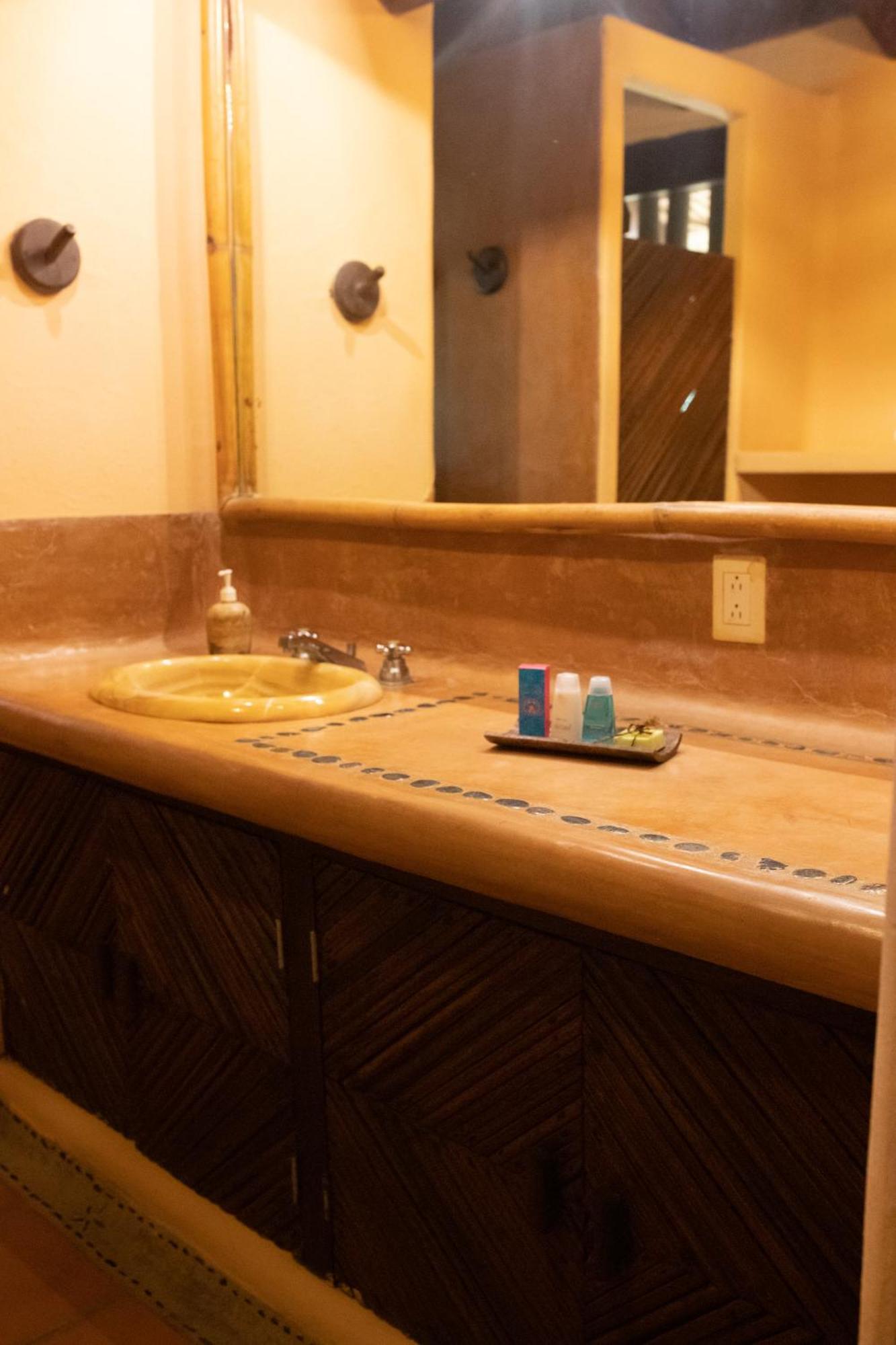 Puertas Paraiso Hotel Boutique シワタネホ エクステリア 写真